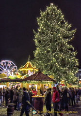 20m high Christmas tree 